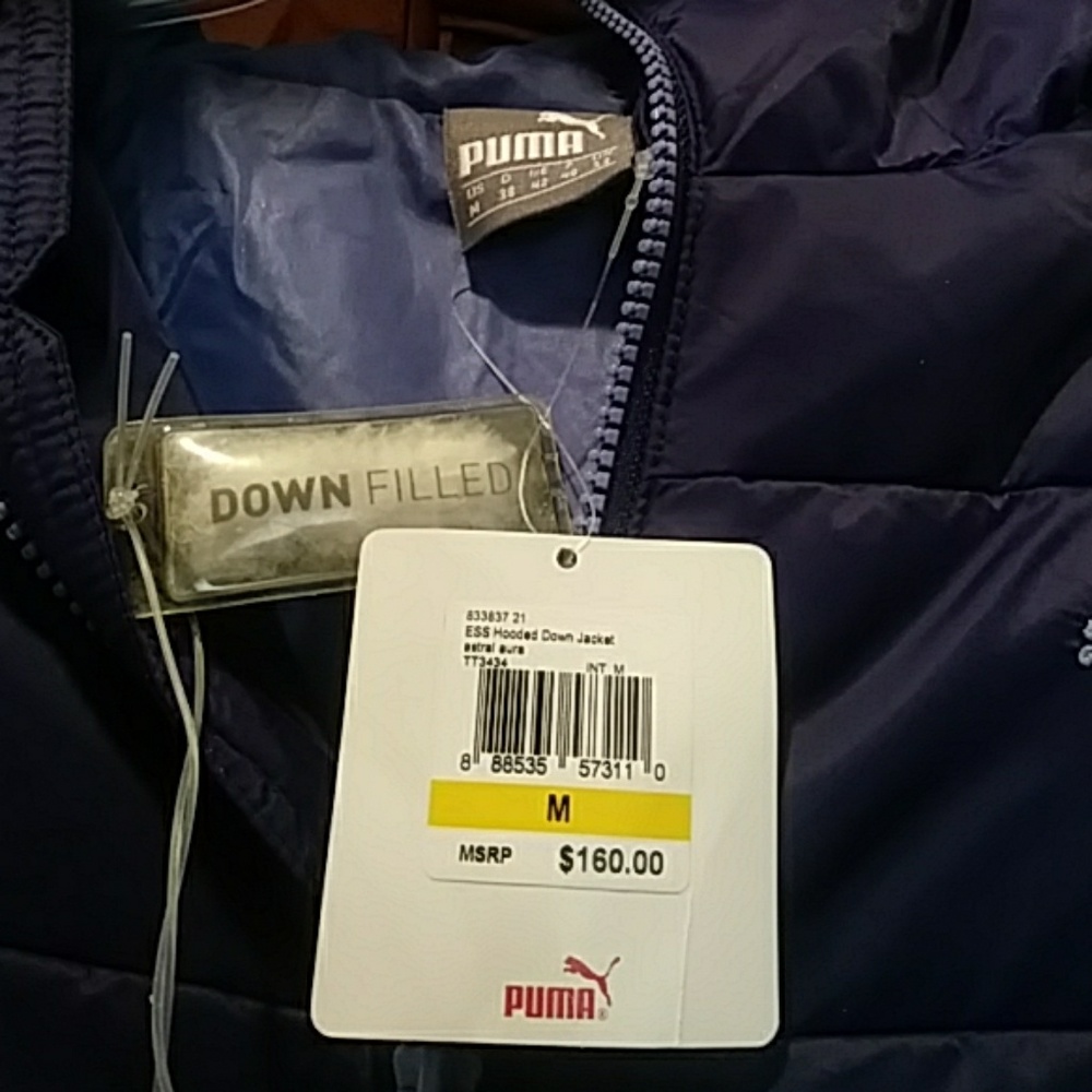 NEW - PUMA HOODED DOWN JACKET - Picture 2 of 5